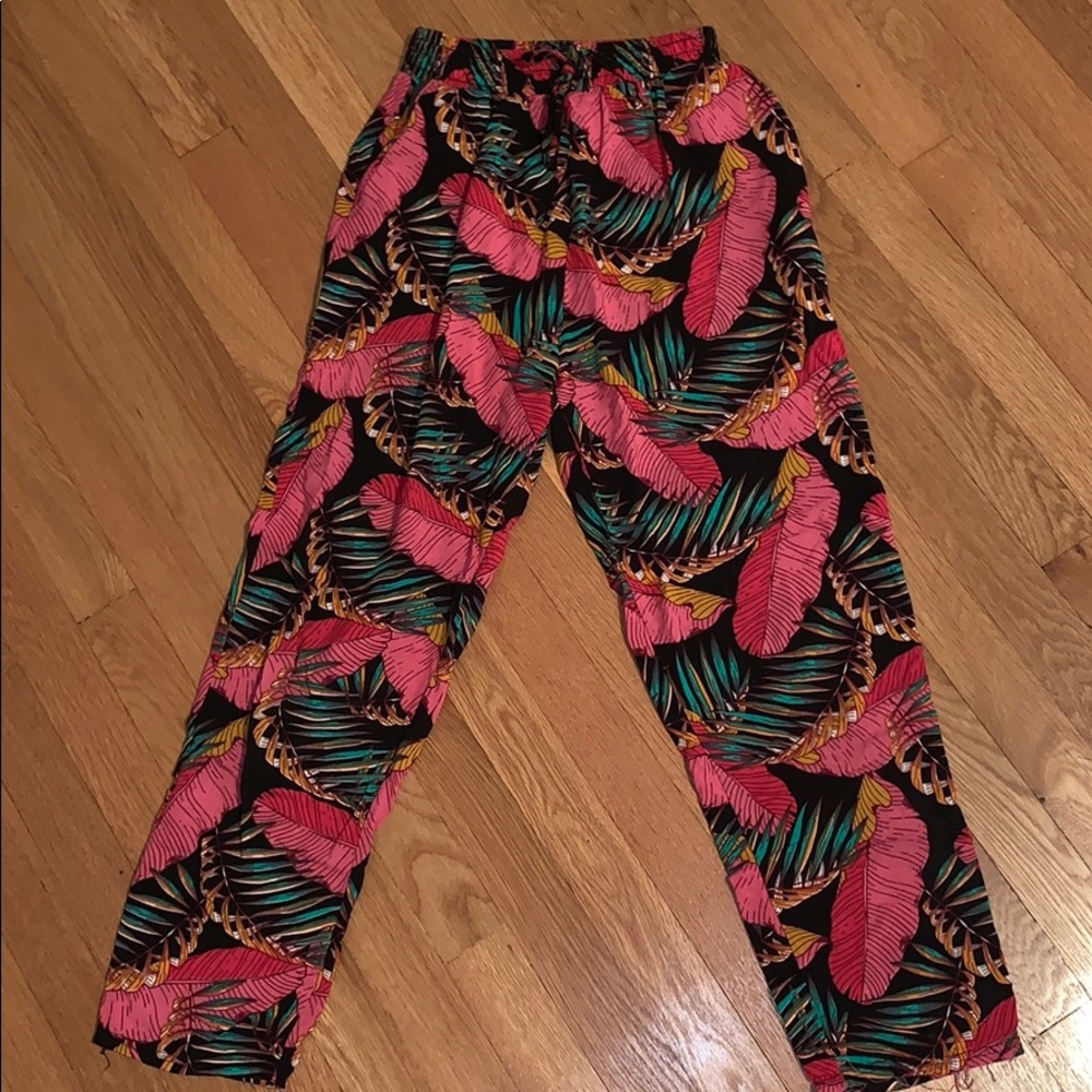 Adorable thrifted wide leg pants.